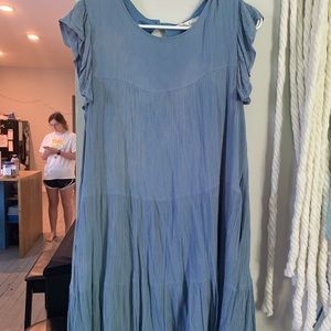 Short blue flowy dress for spring / summer